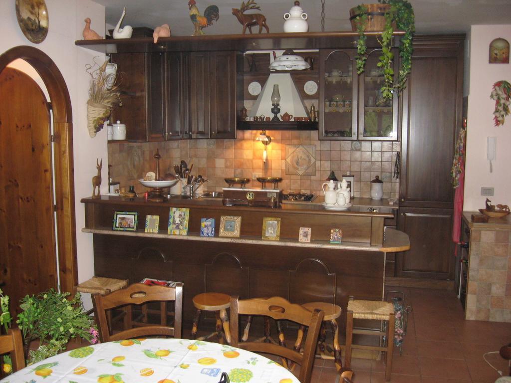 Le Tre Rose Montagna Διαμέρισμα Camigliatello Silano Δωμάτιο φωτογραφία