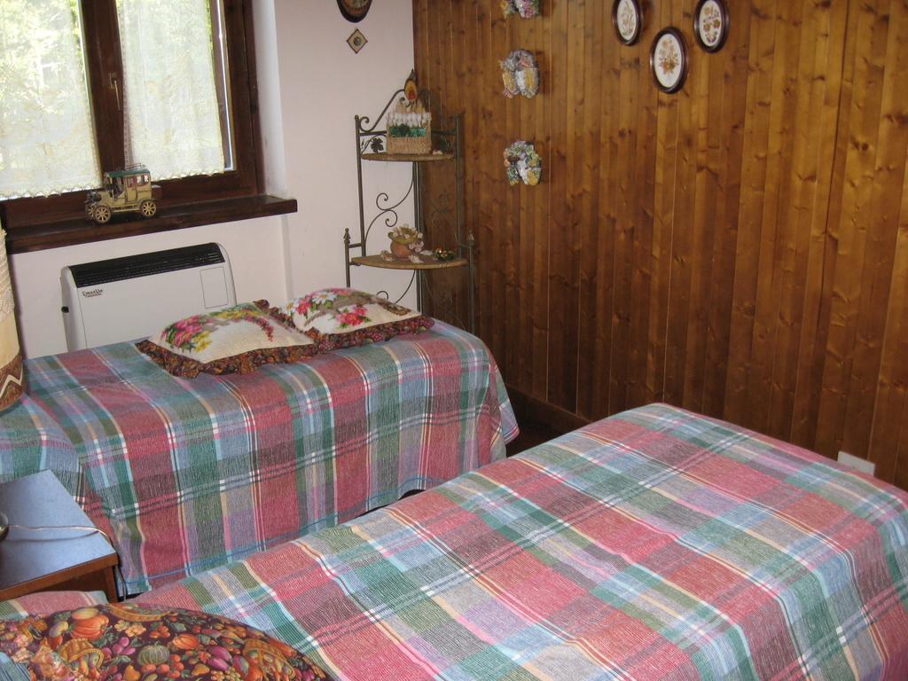 Le Tre Rose Montagna Διαμέρισμα Camigliatello Silano Δωμάτιο φωτογραφία
