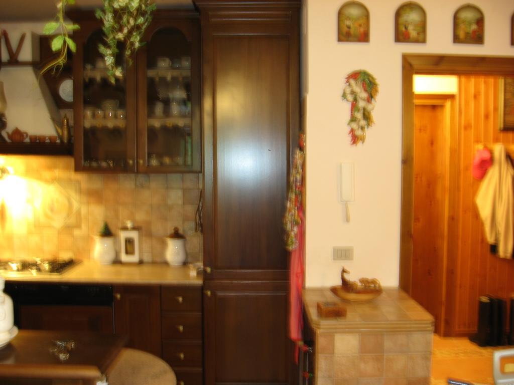Le Tre Rose Montagna Διαμέρισμα Camigliatello Silano Δωμάτιο φωτογραφία